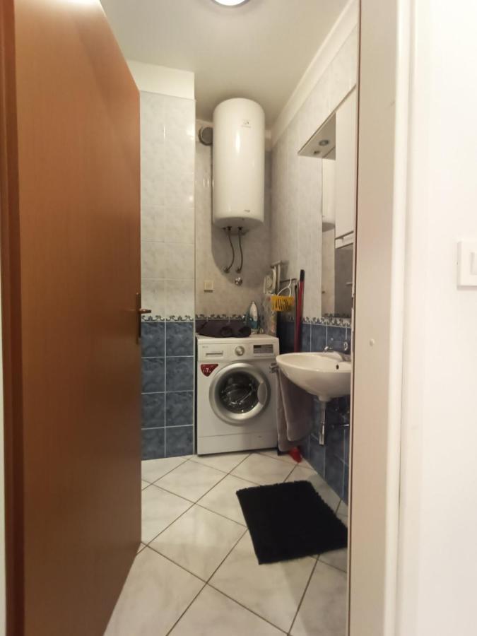Apartments Jelovac Porec Bagian luar foto