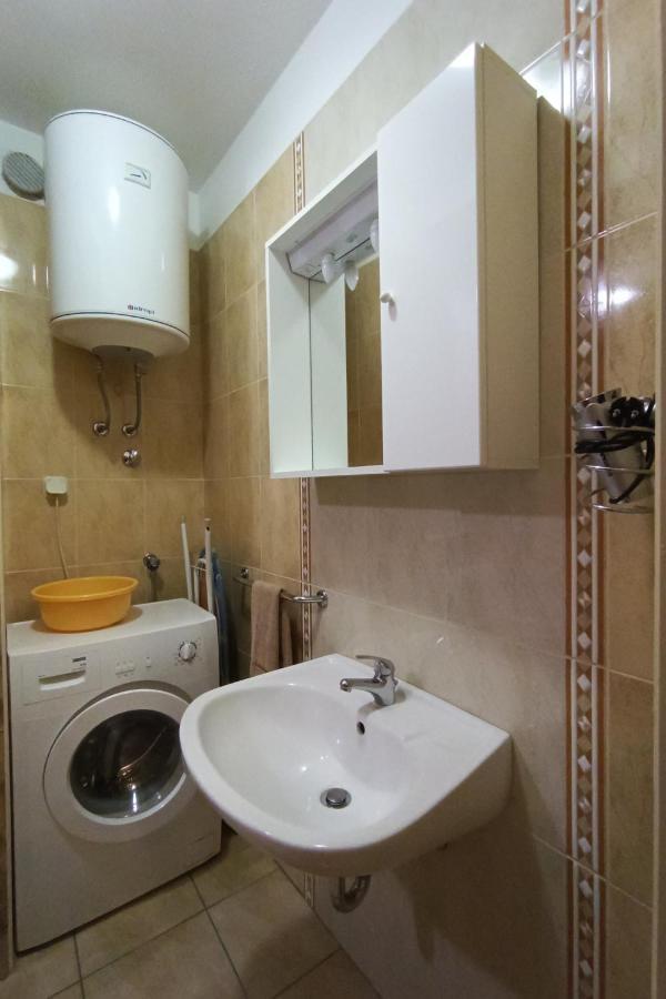 Apartments Jelovac Porec Bagian luar foto