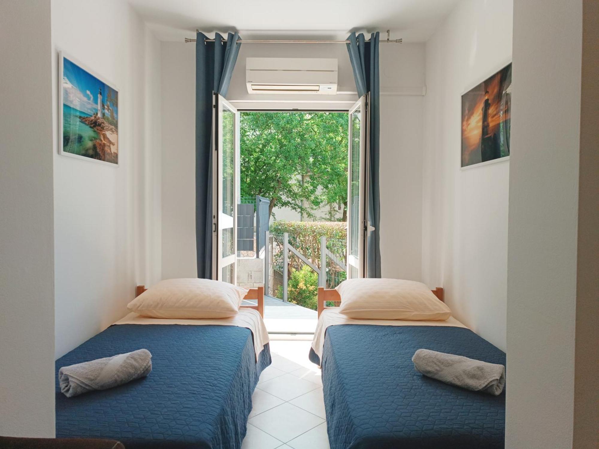 Apartments Jelovac Porec Bagian luar foto