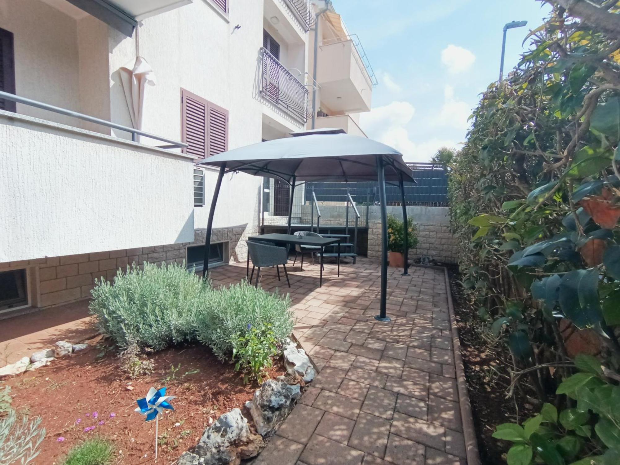 Apartments Jelovac Porec Bagian luar foto